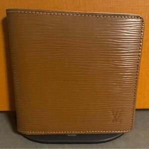 Louis Vuitton Epi Bifold Leather Wallet